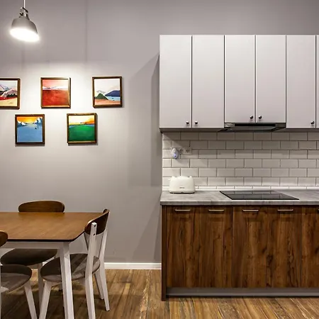 Apartment Sonata